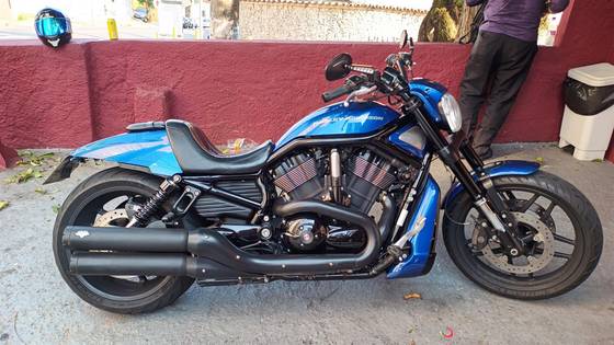 HARLEY-DAVIDSON NIGHT ROD SPECIAL 